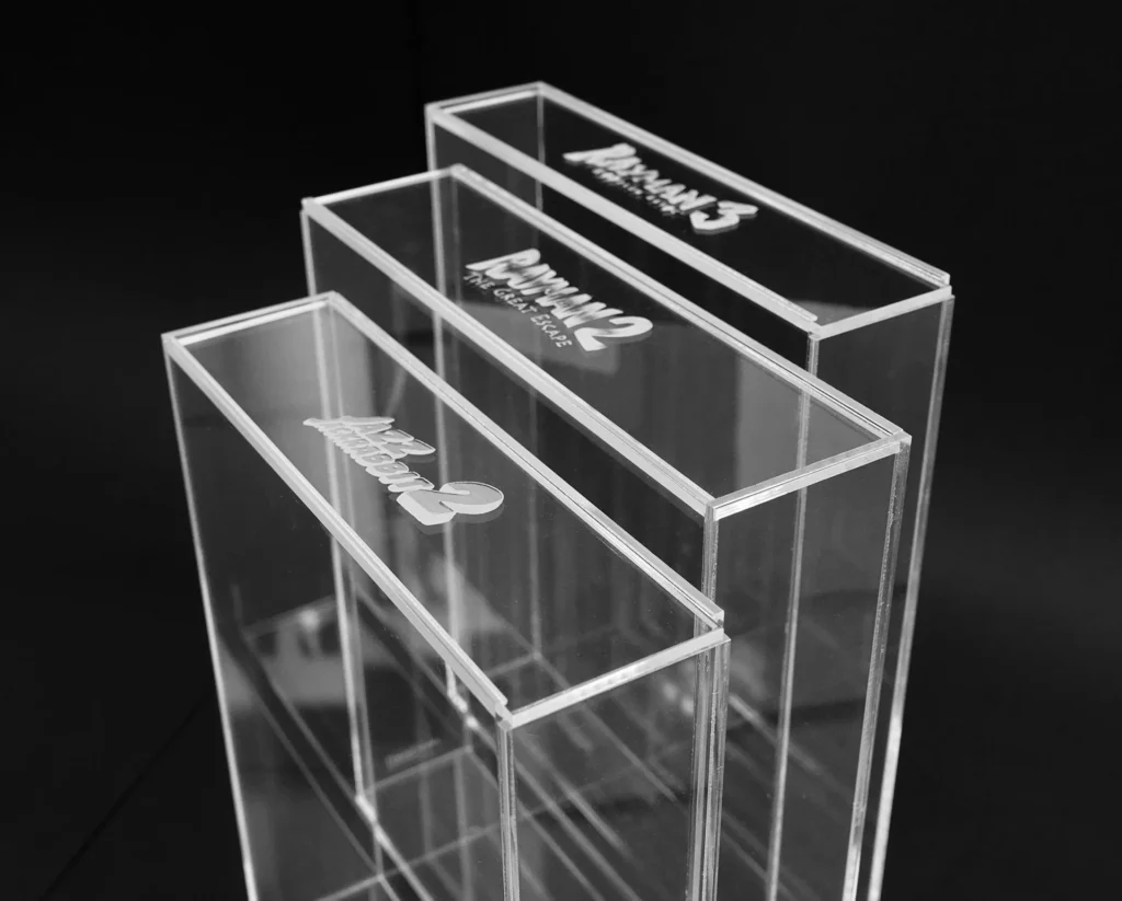 Perfectly joined transparent acrylic display case without glue lines